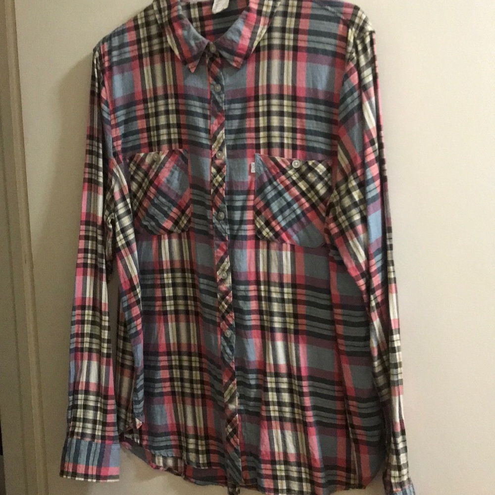 Worn one time plaid long sleeve Levi’s shirt